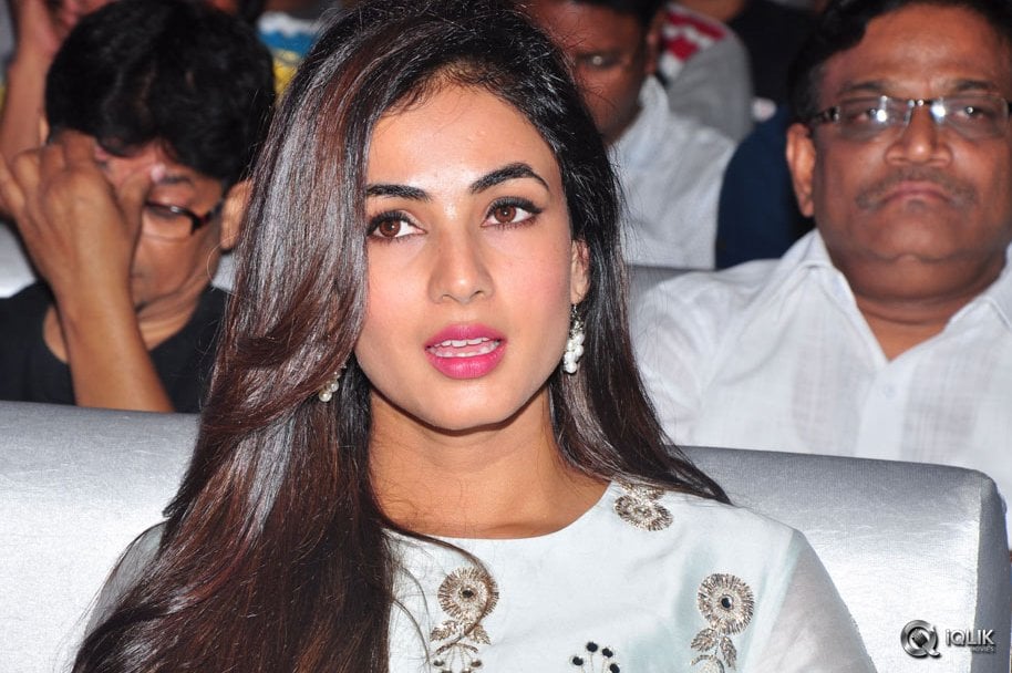 Sonal-Chauhan-at-Sher-Movie-Audio-Launch